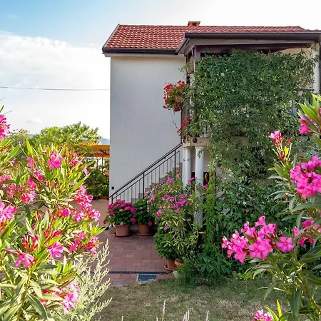 Apartmani Strott Pinezici  Exterior photo